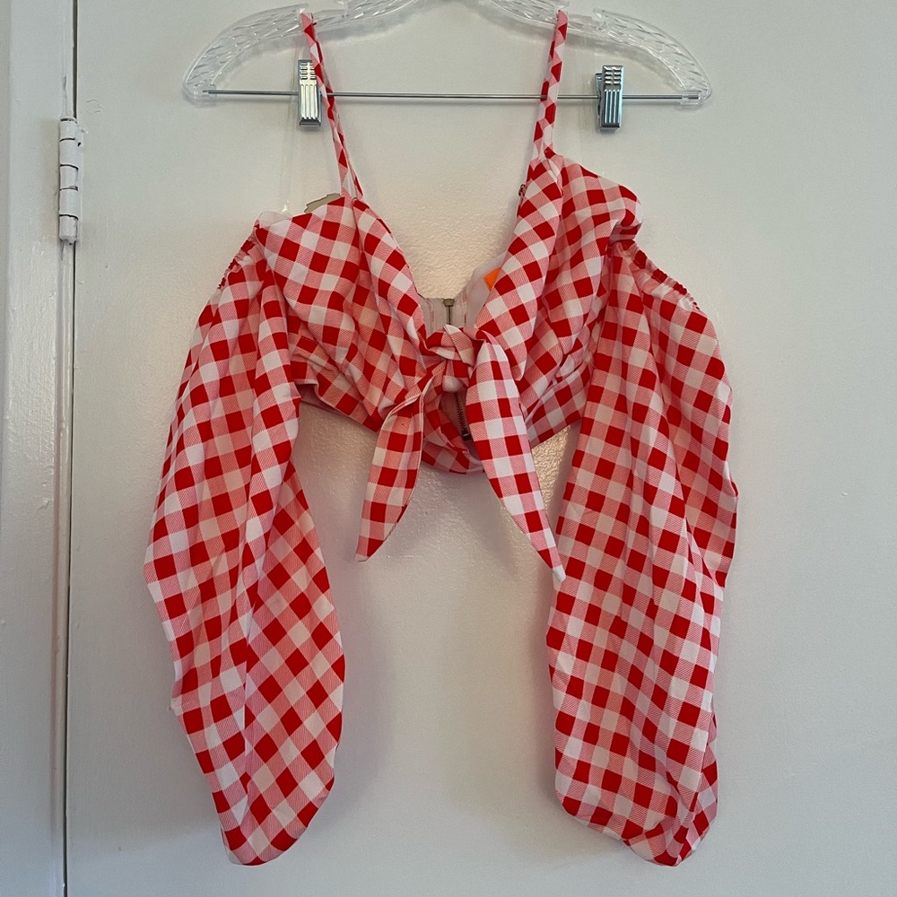 super cute red gingham set!
